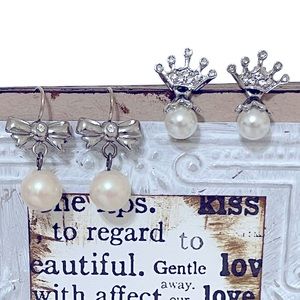 2 Pair JUICY COUTURE Womens Silver Pearl Crystal Bow Crown Earrings